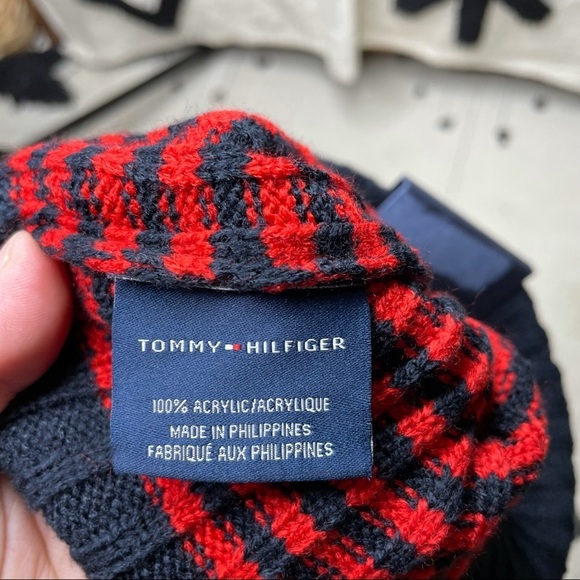 Tommy Hilfiger Red Black Striped Beanie - NWT - Picture 3 of 3